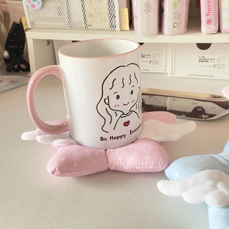 かわいい水玉模様の断熱コースター厚みのある星の翼カップマット - Desk Setup Girl のレビューと価格
