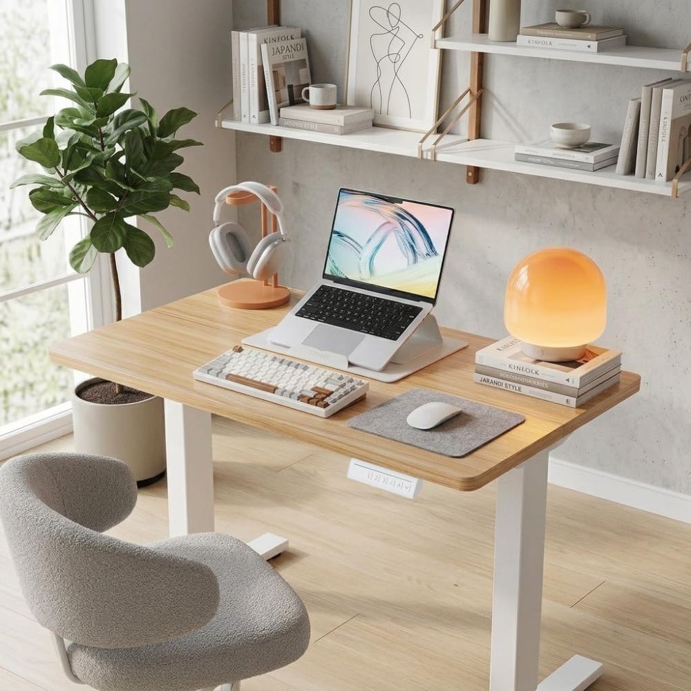 小型電動スタンディングデスク、高さ調節可能、4つのメモリ設定 - Desk Setup Small のレビューと価格
