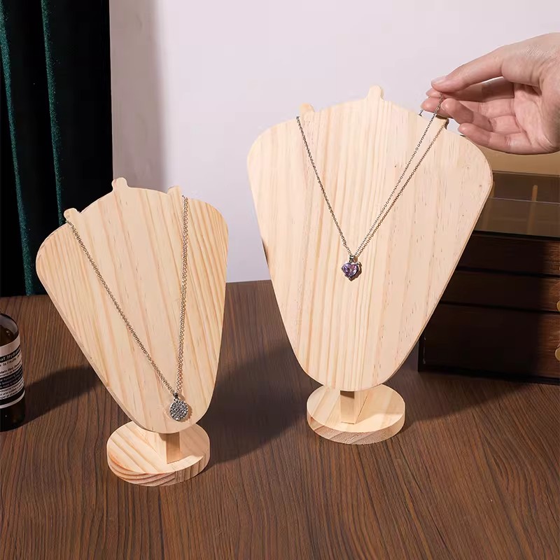 木製ネックレスディスプレイスタンド、ジュエリーバストネックレ - Desk Setup Wood のレビューと価格